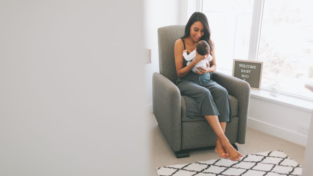 How to Choose the Perfect Decorative Rocking Chair for Your Nursery or