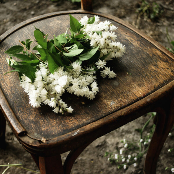 repurpose old chairs